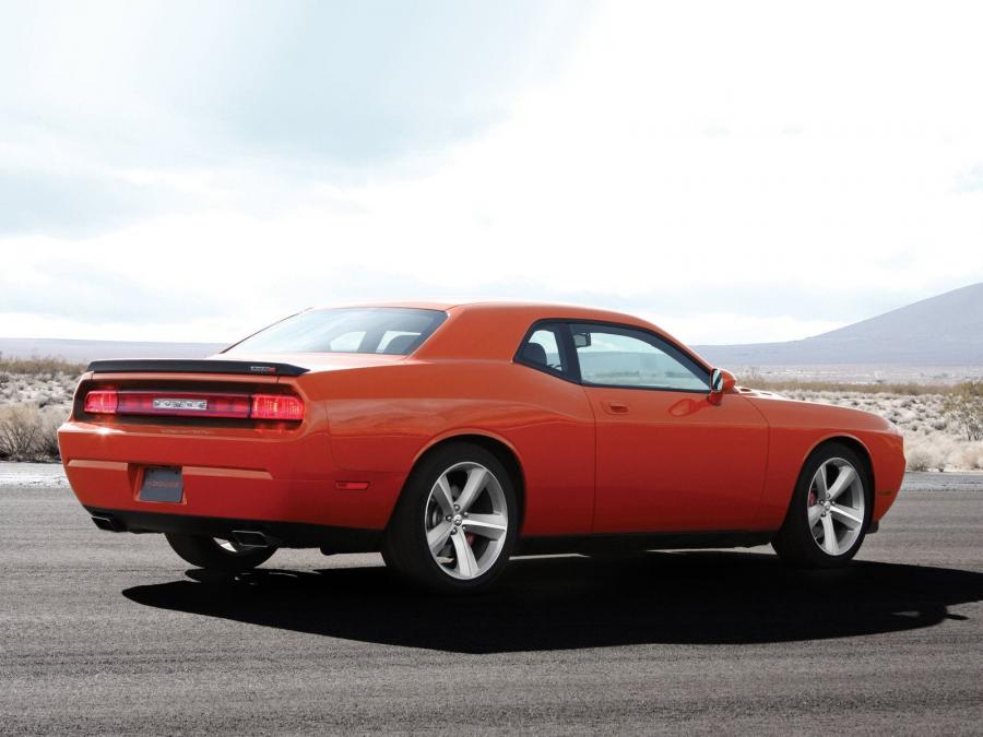  Dodge Challenger SRT8 2008 года  (фото 28 из 356)